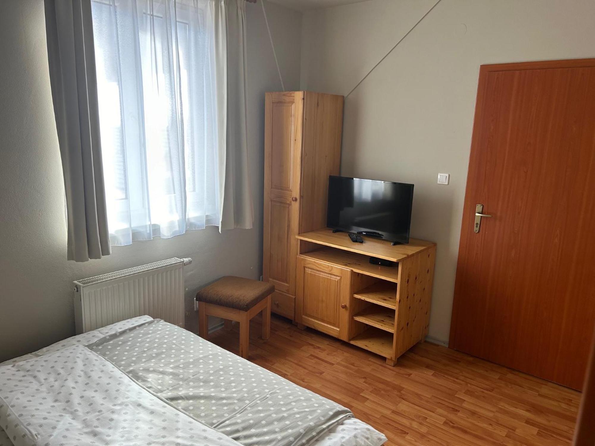 Penzion v strani Mýto pod Ďumbierom Exteriér fotografie